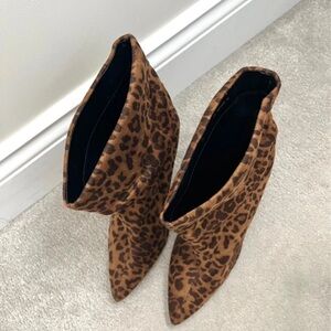 Stylish Leopard Print Heeled Boots